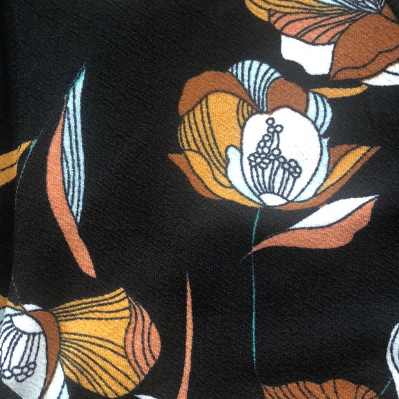 Modcloth by Companñia Fantastica Floral Bodysuit - Picture 4 of 9